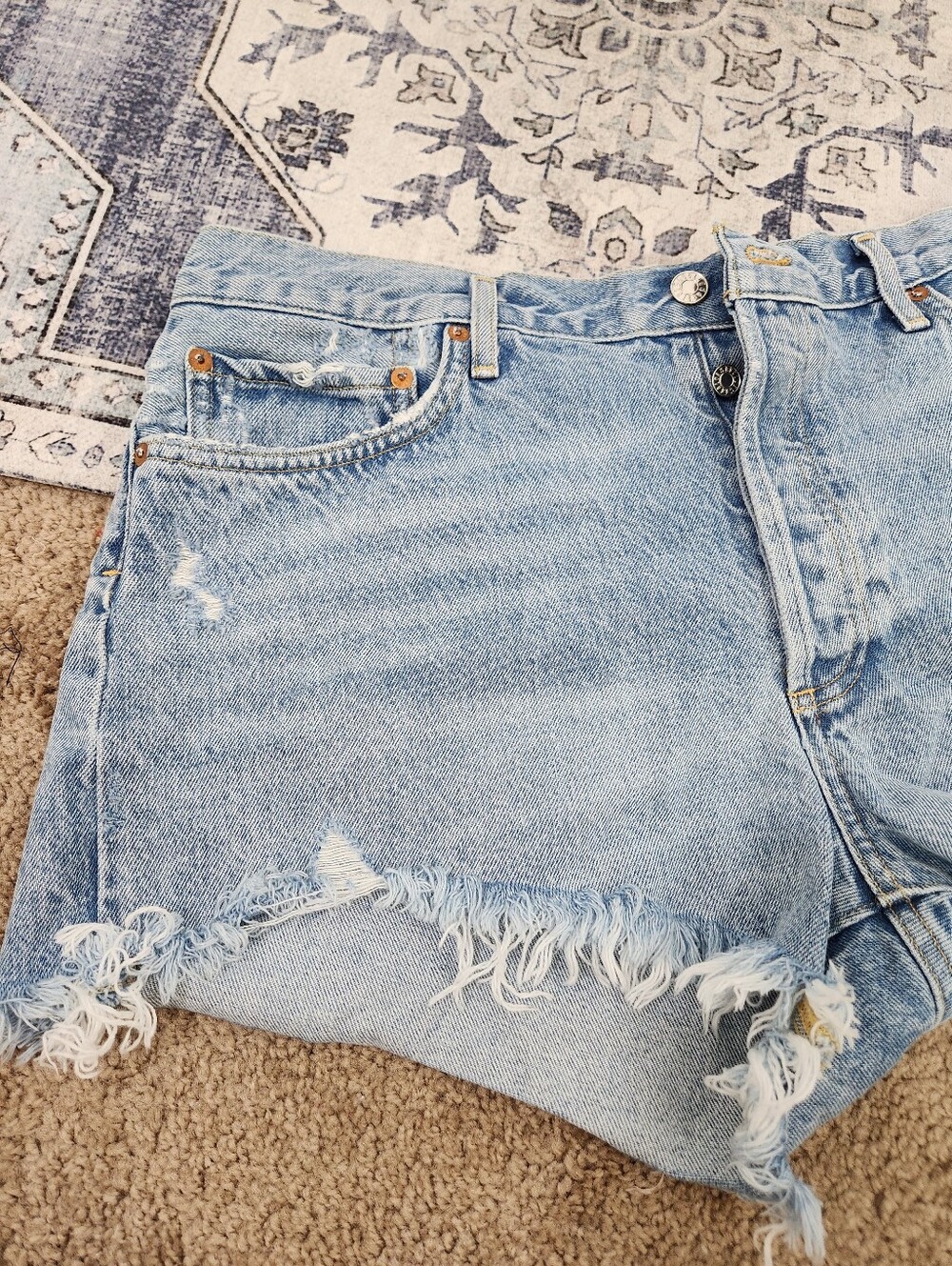 Agolde Parker Cut Off Denim Shorts - Picture 5 of 9